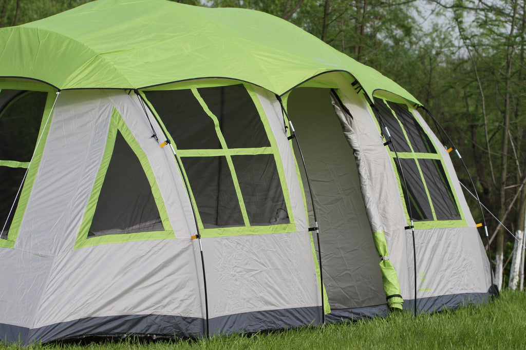 Large 12 person family tent with room divider