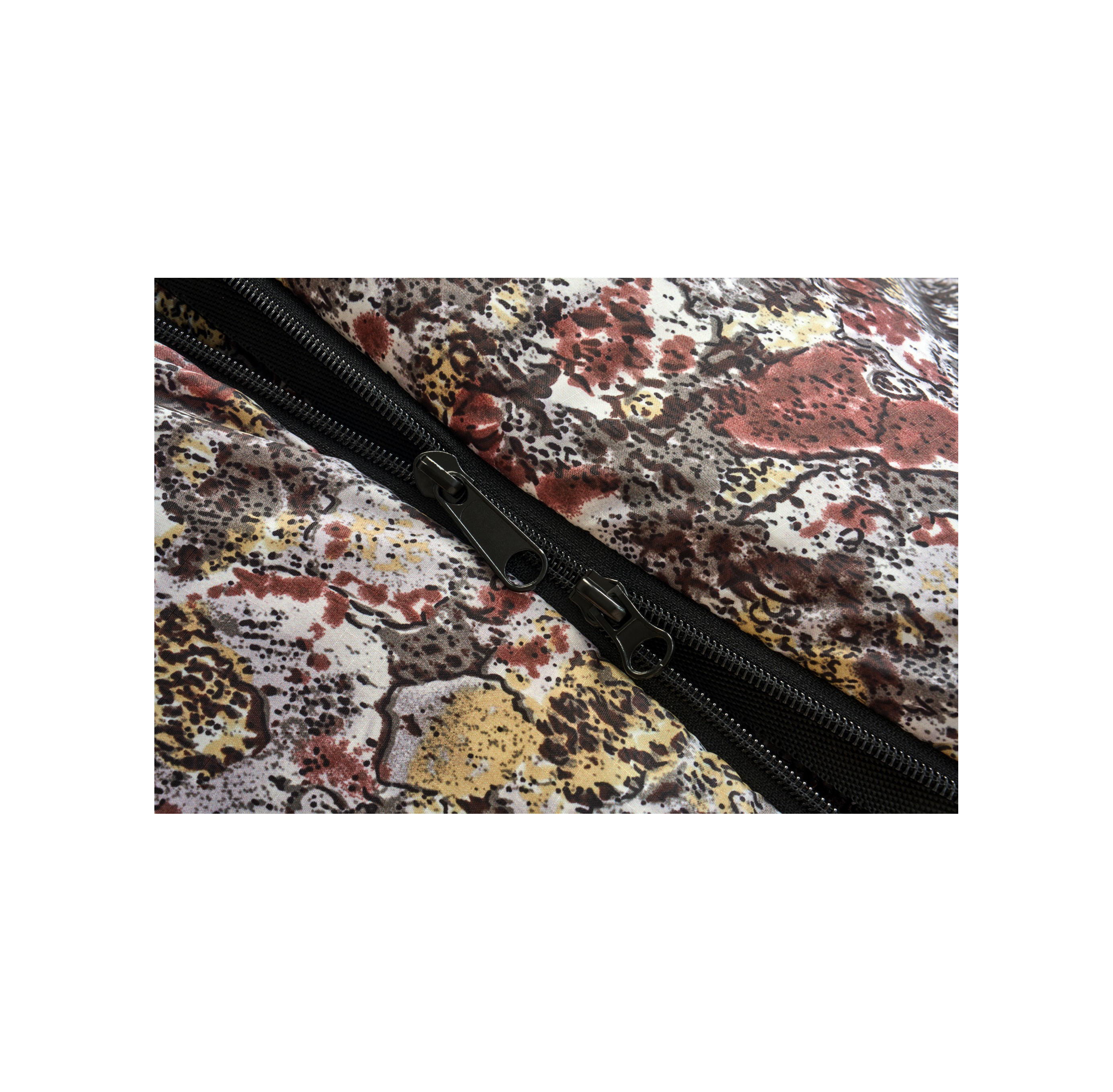 Tundra 0°F Wasteland Camo 5.75 lb Mummy Sleeping Bag for Winter Camping, Hunting & Cold Weather Outdoor Adventures